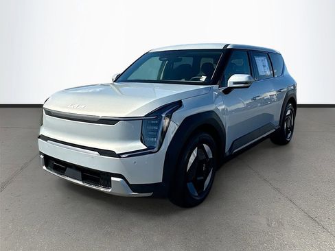 New 2026 Kia EV9 Light image 3