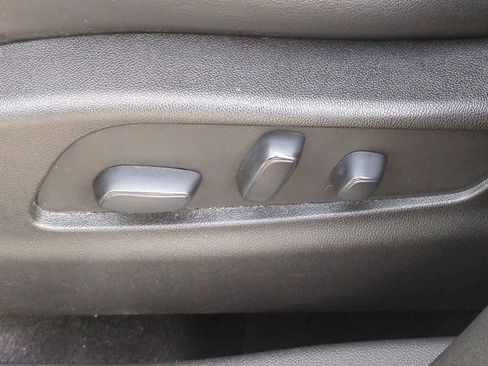 Used 2021 Cadillac XT4 Premium Luxury w/ Cold Weather Package image 17