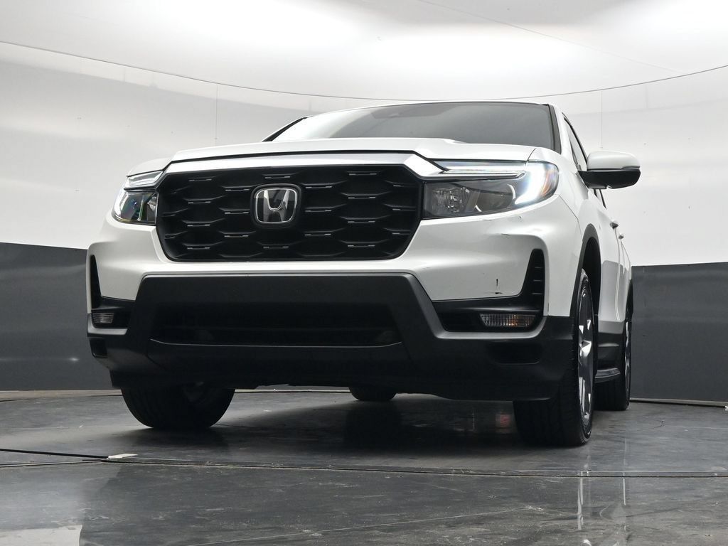 Used 2023 Honda Passport EX-L image 32