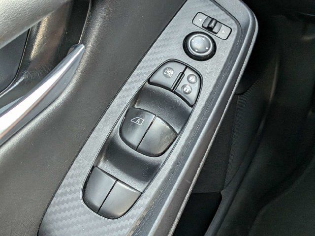 Used 2025 Nissan Sentra SV FWD image 22