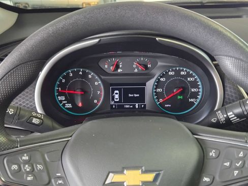 Used 2024 Chevrolet Malibu LT FWD image 30