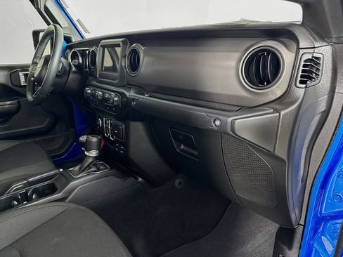 Used 2021 Jeep Gladiator Sport AWD/4WD image 30