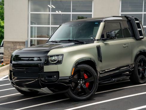 Used 2022 Land Rover Defender 90 X AWD/4WD image 2