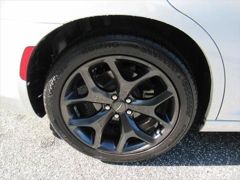 Certified 2023 Chrysler 300 Touring L w/ Popular Equipment Group RWD image 8