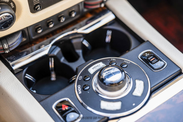 Used 2013 Rolls-Royce Ghost RWD image 30