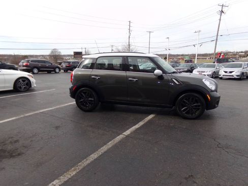 Used 2014 MINI Cooper Countryman S w/ Premium Package FWD image 3