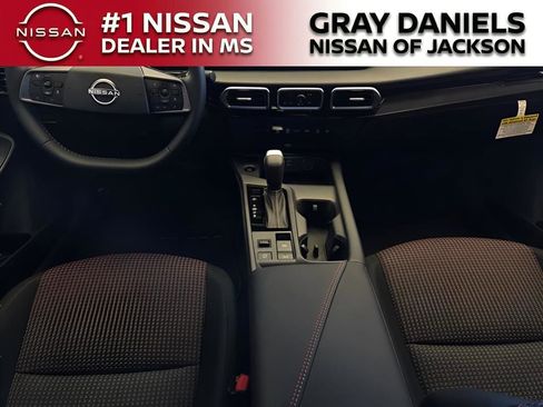 New 2026 Nissan Sentra SR w/ Floor Mat Package image 5