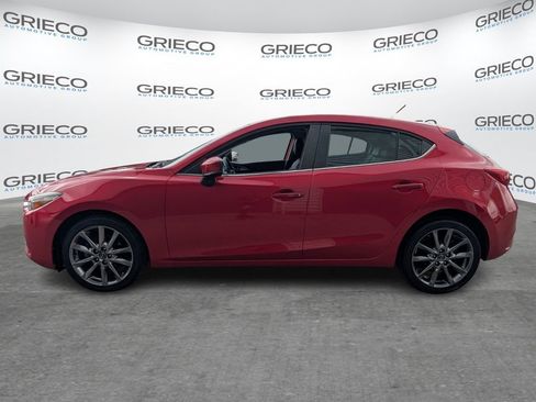 Used 2018 MAZDA MAZDA3 Touring image 4