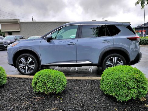 Used 2023 Nissan Rogue SL AWD/4WD image 4