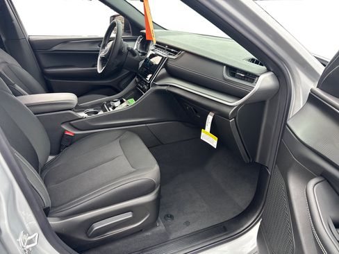 New 2026 Jeep Grand Cherokee L 4WD image 20