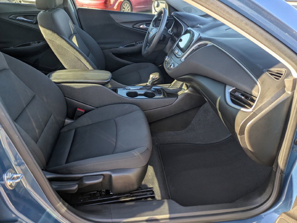 Used 2024 Chevrolet Malibu LT FWD image 27