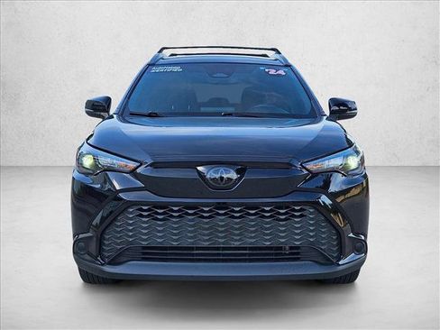 Used 2024 Toyota Corolla Cross AWD Hybrid image 2