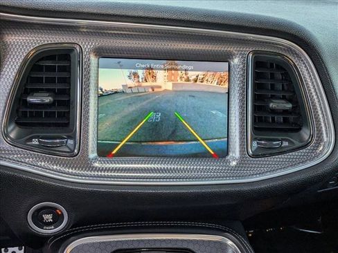 Used 2016 Dodge Challenger R/T Scat Pack w/ Leather Interior Group image 15