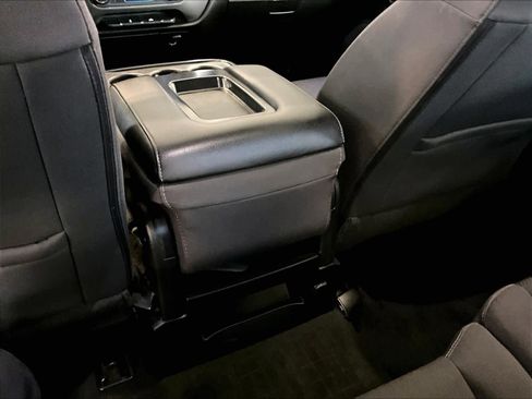 Used 2018 Chevrolet Silverado 1500 LT image 28