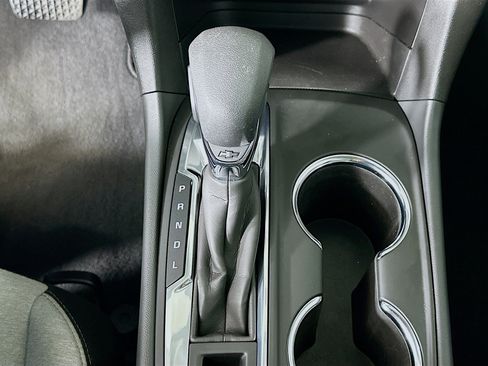 Used 2024 Chevrolet Equinox LS FWD image 23