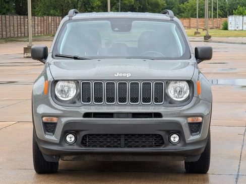 Used 2022 Jeep Renegade Latitude w/ Convenience Group AWD/4WD image 7