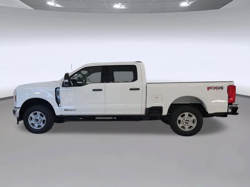 Used 2025 Ford F250 XLT w/ FX4 Off-Road Package AWD/4WD image 2