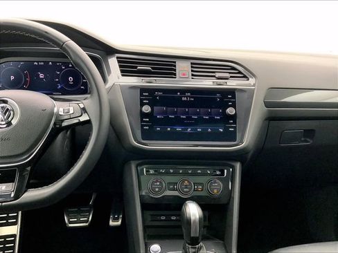 Used 2021 Volkswagen Tiguan SEL Premium R-Line AWD/4WD image 15