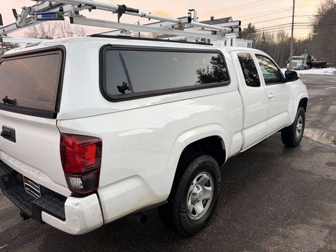 Used 2021 Toyota Tacoma SR5 image 6