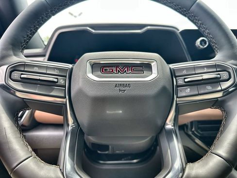 New 2026 GMC Canyon AT4 w/ Technology Plus Package AWD/4WD image 33