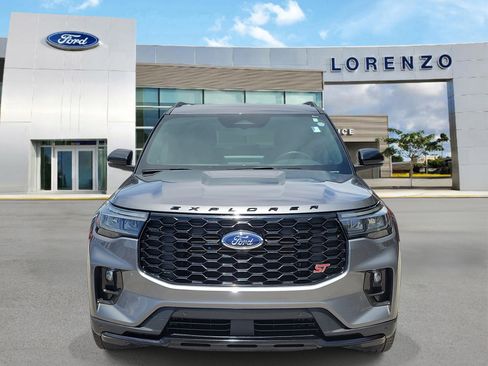 Certified 2025 Ford Explorer ST RWD image 2
