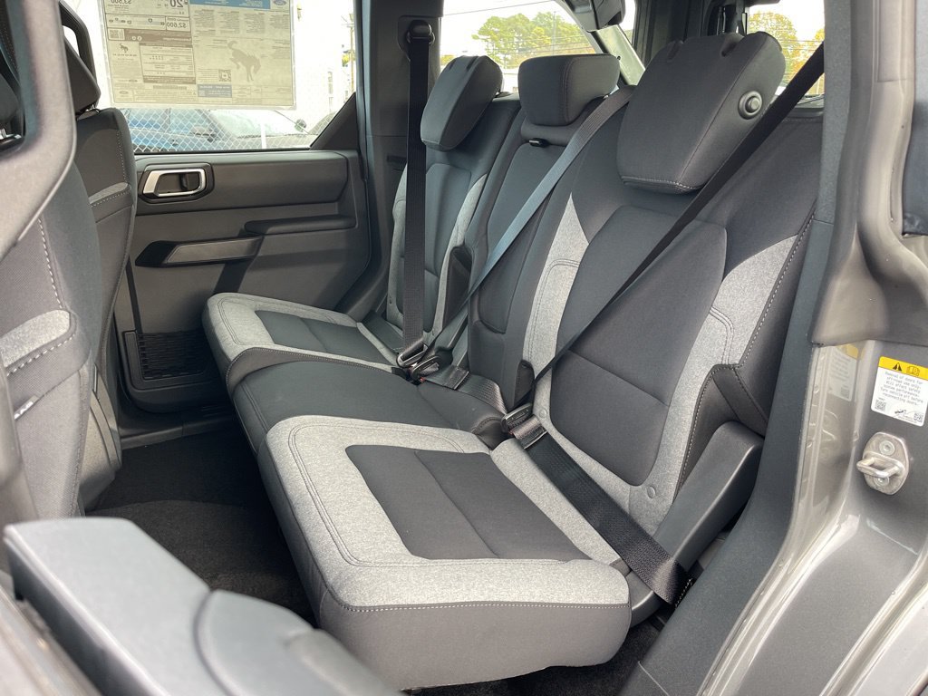 New 2025 Ford Bronco 4-Door AWD/4WD image 18