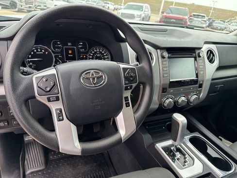 Used 2019 Toyota Tundra SR5 w/ SR5 Upgrade Package image 15