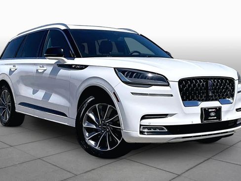 Used 2020 Lincoln Aviator Grand Touring w/ Elements Package Plus AWD/4WD image 3