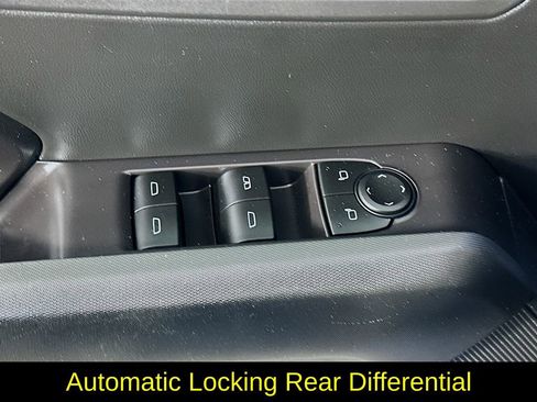 Used 2023 Chevrolet Colorado LT w/ LT Convenience Package II image 24