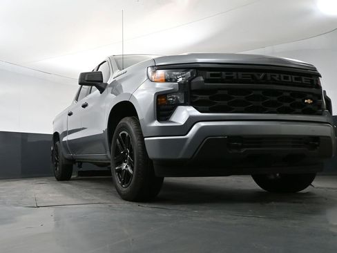 Used 2023 Chevrolet Silverado 1500 Custom AWD/4WD image 25