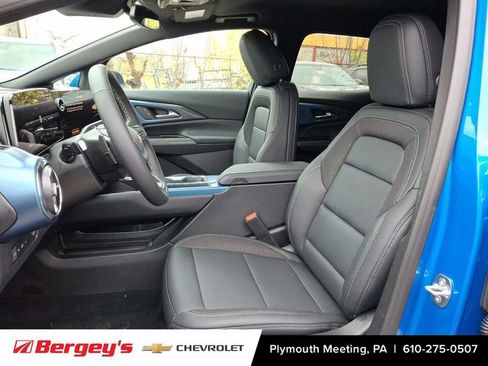 New 2026 Chevrolet Equinox EV LT image 9