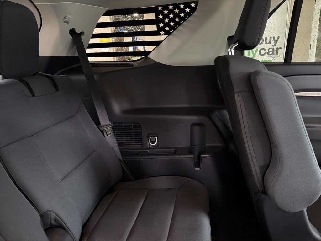 Used 2025 Ford Explorer Active RWD image 35