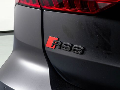 Used 2025 Audi RS 6 performance image 16