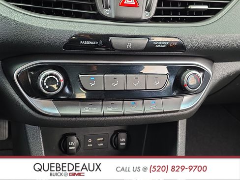 Used 2018 Hyundai Elantra GT FWD image 18