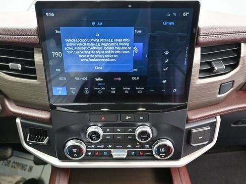 Used 2022 Ford Expedition Max Limited image 15