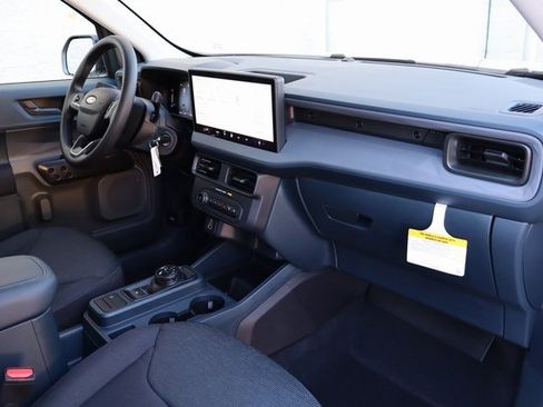 New 2025 Ford Maverick XL w/ Equipment Group 101A image 31