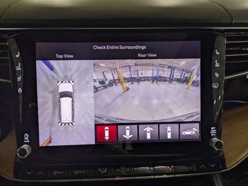 Certified 2022 Jeep Grand Wagoneer Series III w/ Rear Seat Video Group 1 AWD/4WD image 25