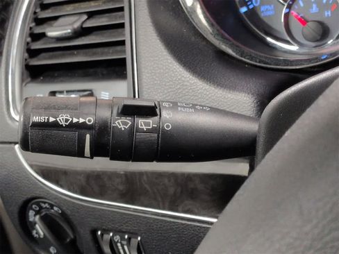 Used 2012 Chrysler Town & Country Touring w/ Entertainment Group #1 image 27