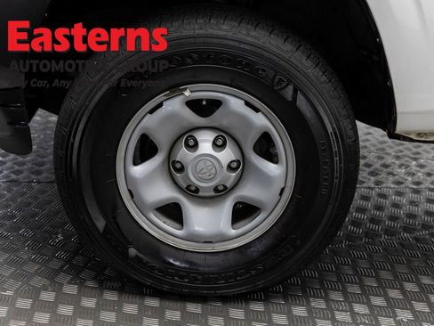 Used 2020 Toyota Tacoma SR RWD image 29