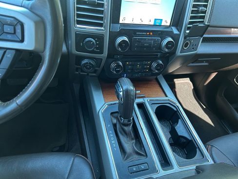 Used 2016 Ford F150 King Ranch w/ Equipment Group 601A Luxury AWD/4WD image 28