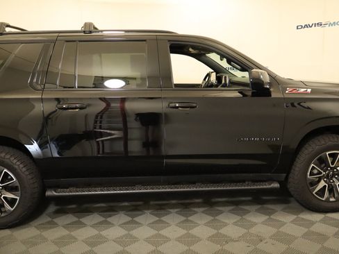 Used 2024 Chevrolet Suburban Z71 AWD/4WD image 5