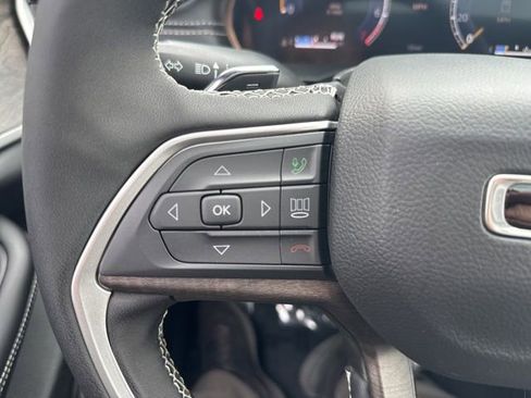 New 2026 Jeep Grand Cherokee L 4WD image 13
