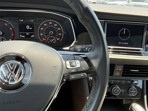 Used 2019 Volkswagen Jetta R-Line FWD image 15