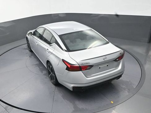 Used 2024 Nissan Altima 2.5 SR FWD image 27