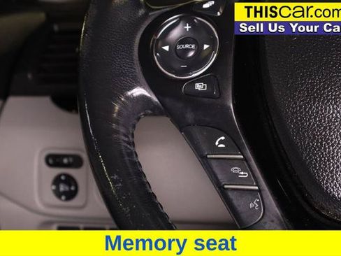Used 2017 Honda Pilot Touring image 15