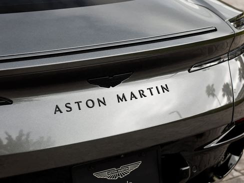 Used 2024 Aston Martin DB12 image 27