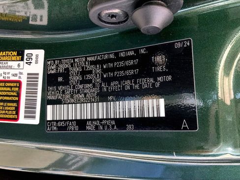 Used 2024 Toyota Sienna LE image 33