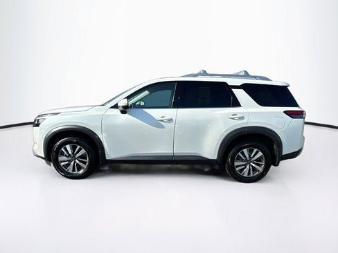 Certified 2023 Nissan Pathfinder SL AWD/4WD image 8