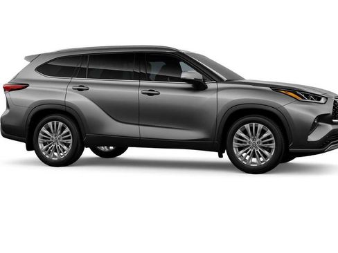New 2026 Toyota Highlander Platinum AWD/4WD image 13