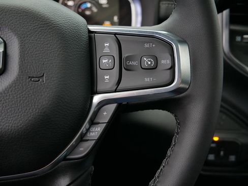 New 2026 RAM 2500 Laramie AWD/4WD image 27